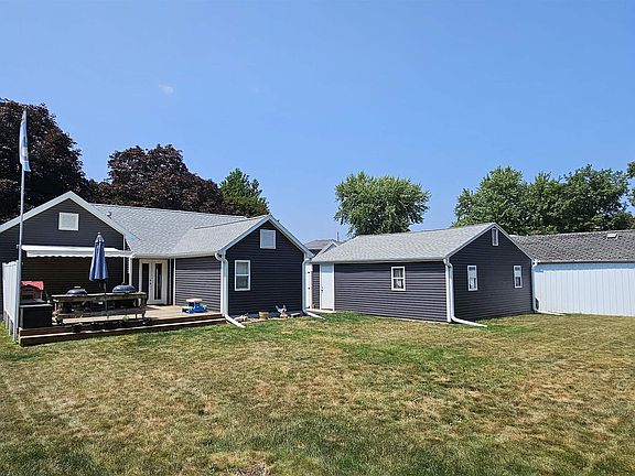 3rd image of 606 Chestnut St
