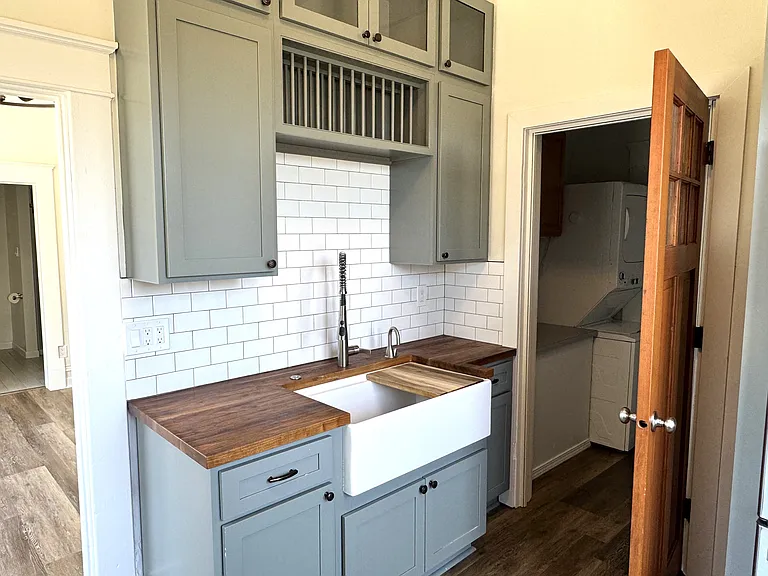 1012 Dupont St — Photo 23