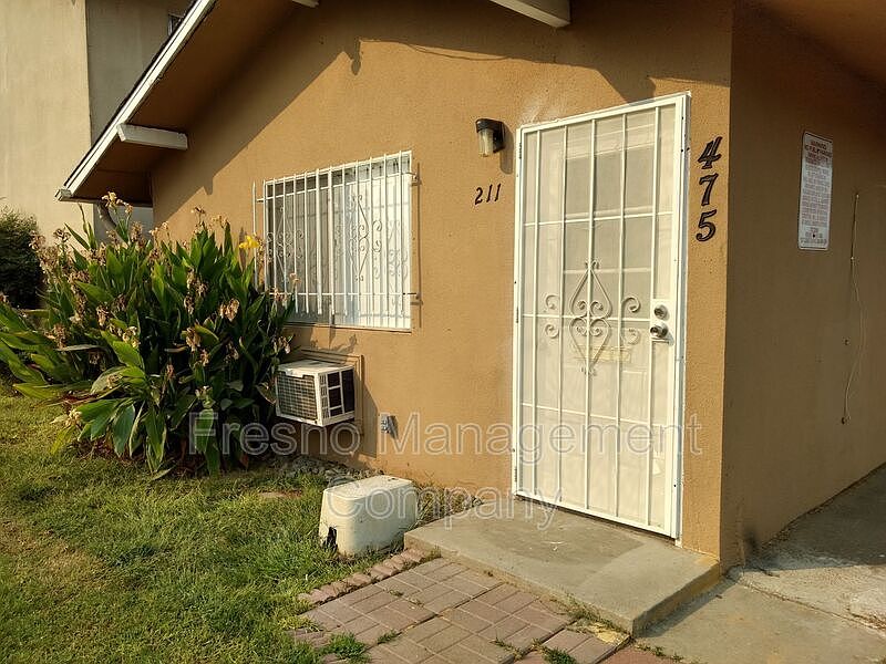 1st image of 475 N Manila Ave #211
