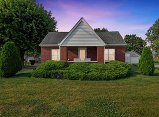 5037 W Us Highway 52, New Palestine, IN 46163