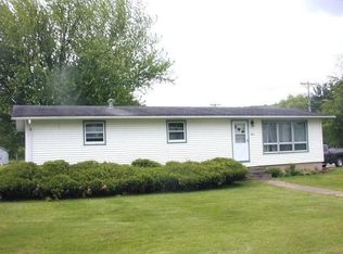 606 Main St, Blue River, WI 53518