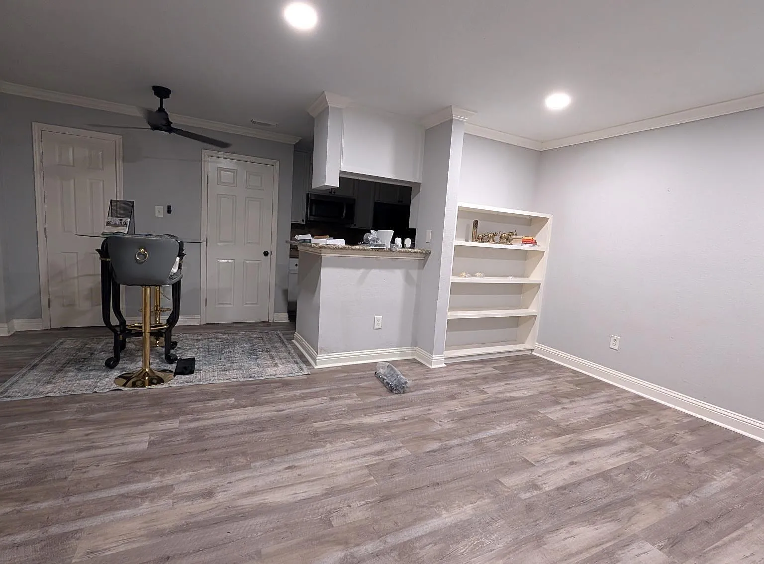 1 bed, 1.5 bath, 909 sqft, $1,200 — Photo 3