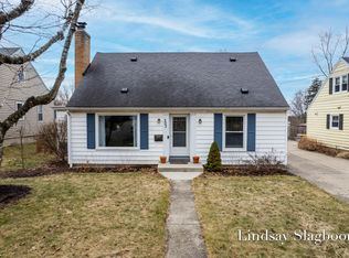 303 Holmdene Blvd NE, Grand Rapids, MI 49503