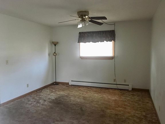4th image of 1008 Sheryl Ln APT 1