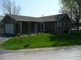 810 Poplar Loop, Petersburg, IL 62675