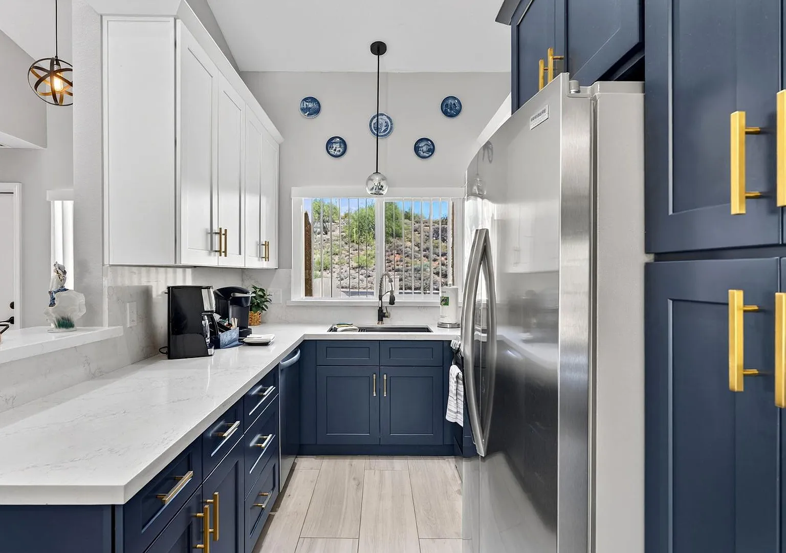 2 bed, 1200 sqft, $4,490 — Photo 1