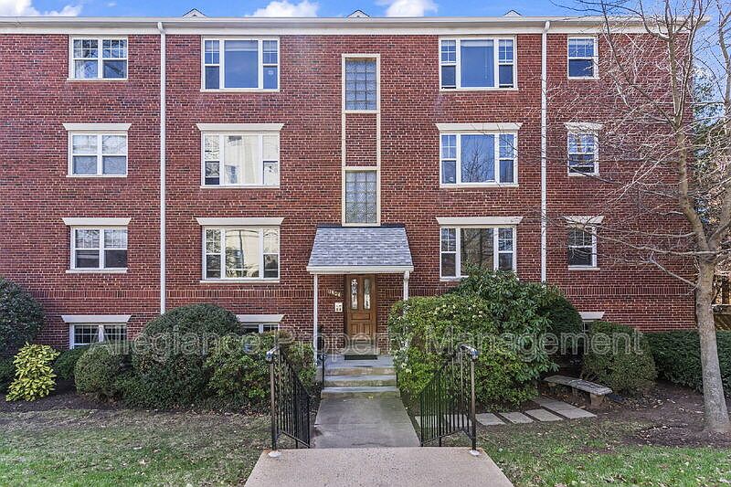 1st image of 1404 12th St N APT 23