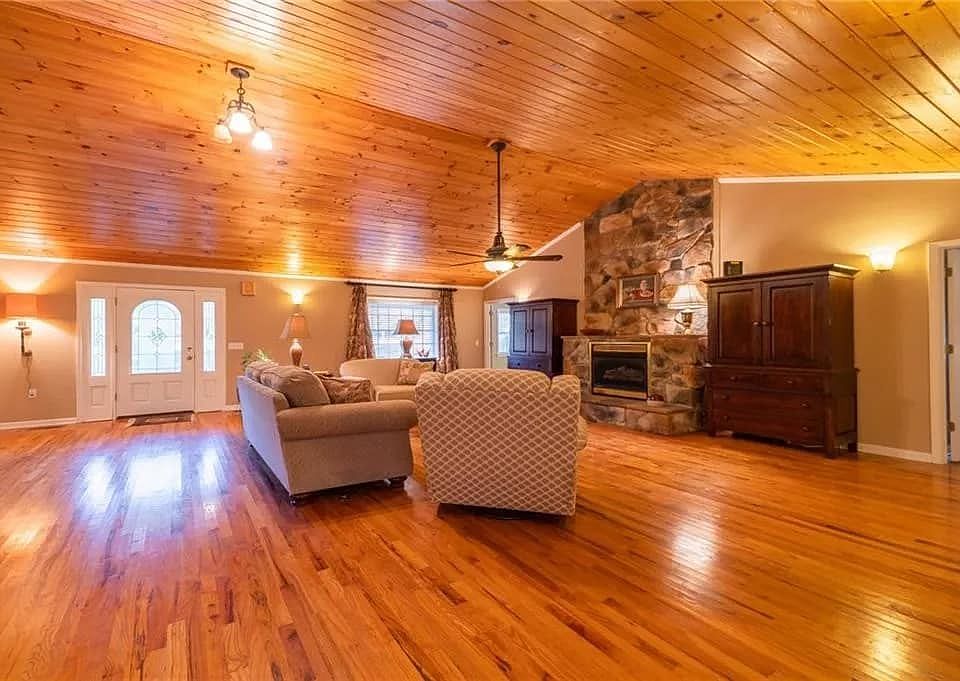 114 Planters Dr, Seneca, SC 29678 Zillow