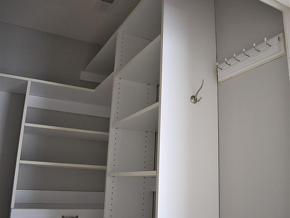 5th image of 12938 University Cres APT 1A