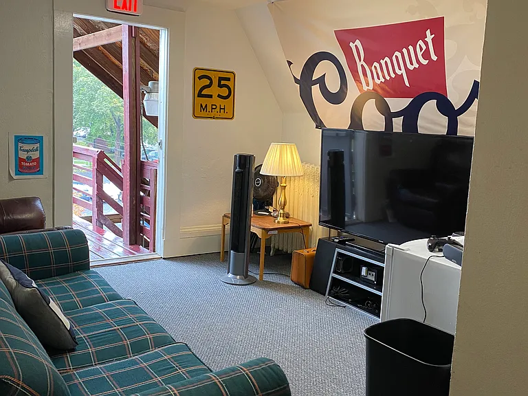 326 S Allen St #6 — Photo 17