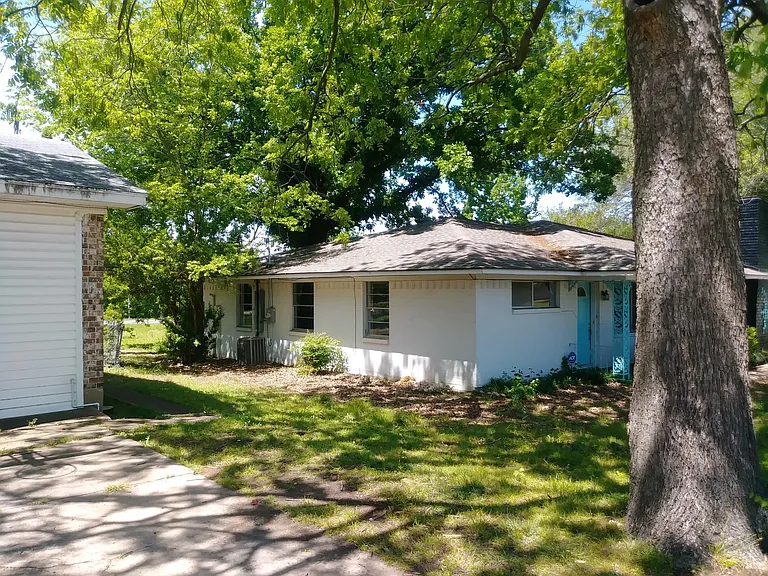 201 Brookhaven Ter — Photo 10