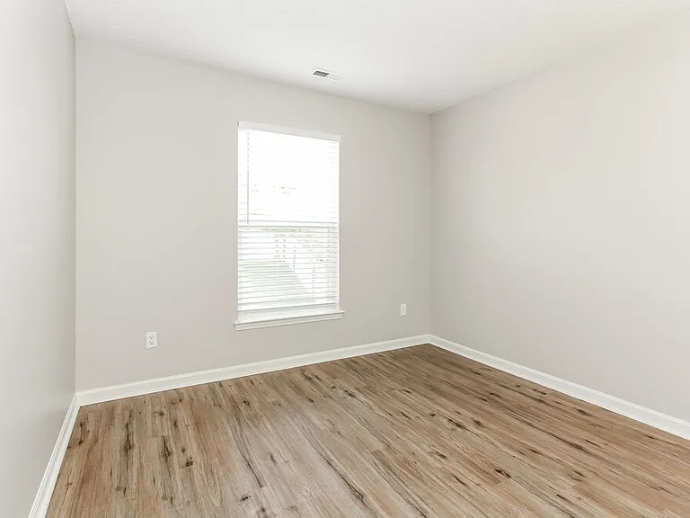 5922 Laurenfield Dr — Photo 11