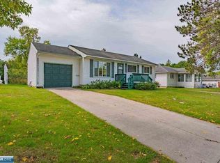 406 Andover Rd, Hoyt Lakes, MN 55750