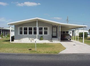 5314 Amanda St, Zephyrhills, FL 33542