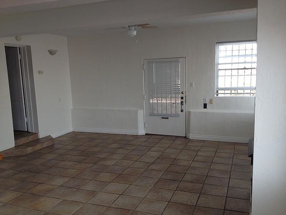3rd image of 2233 Broadway