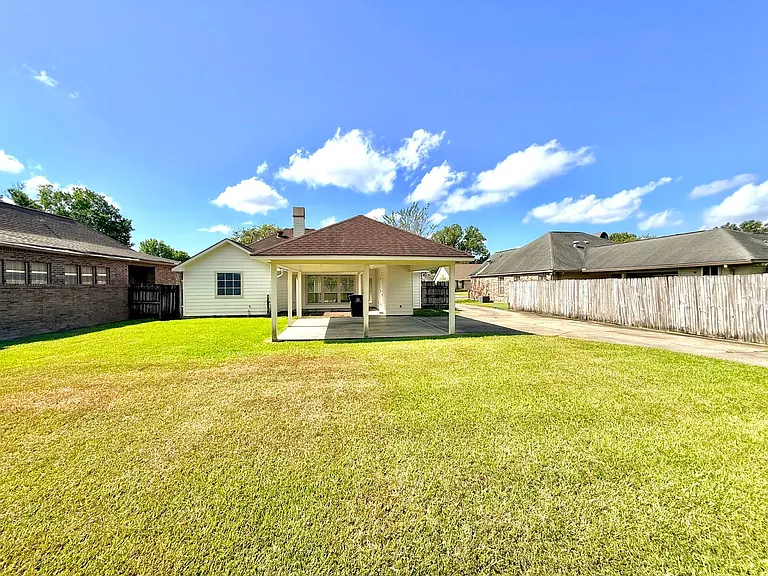 12483 Fairhope Way — Photo 32