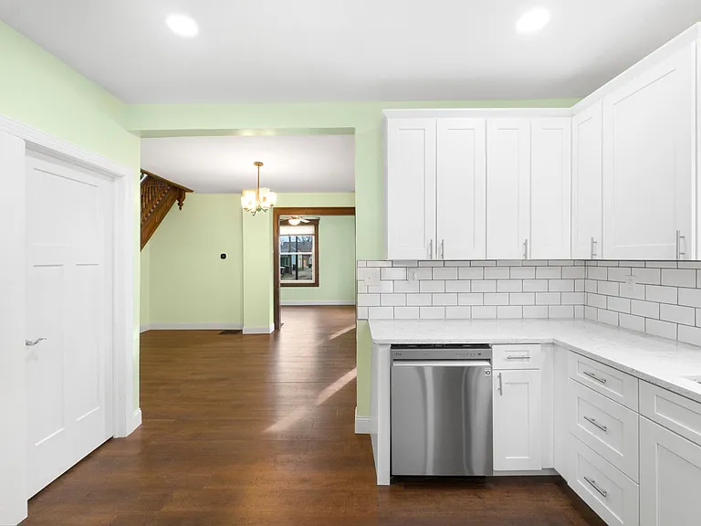 1216 Jackson St — Photo 13