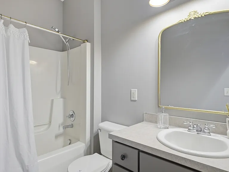 8886 Stonepoint Ct — Photo 28