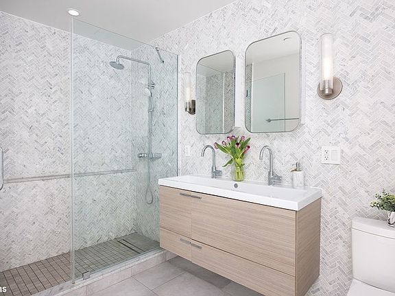 5th image of 532 Lorimer St #3B
