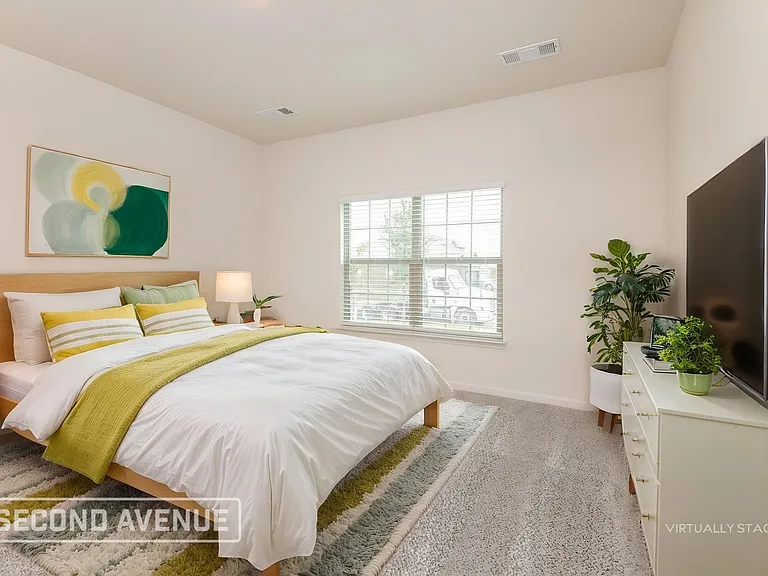 841 Serena Dr — Photo 4