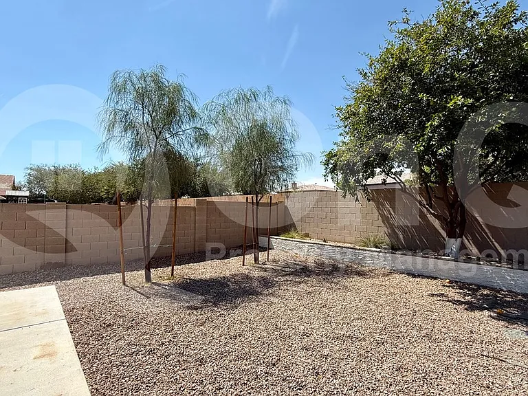 3890 E Juanita Ave — Photo 3