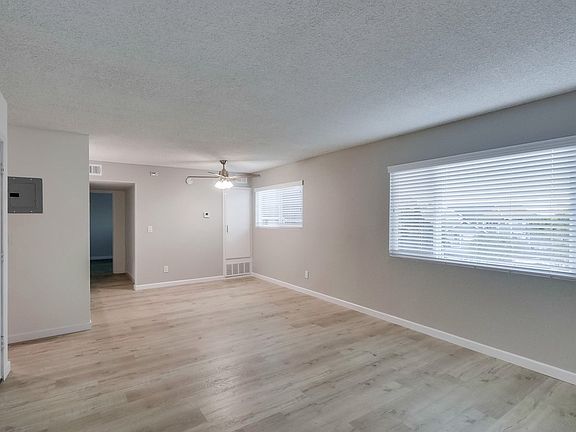 5th image of 1401 Superior Ave #1409-06