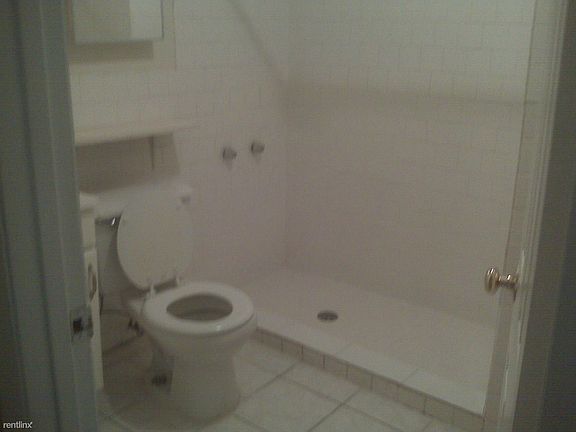 2235 MADISON E BANO FOTO