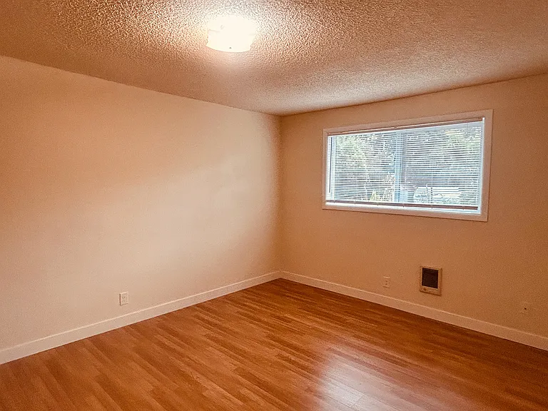 13121 SE Division St #1 — Photo 16