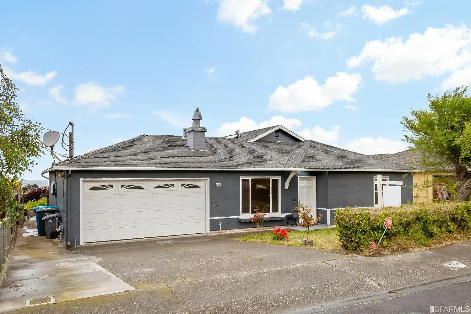 424 Perry Ave photo 1