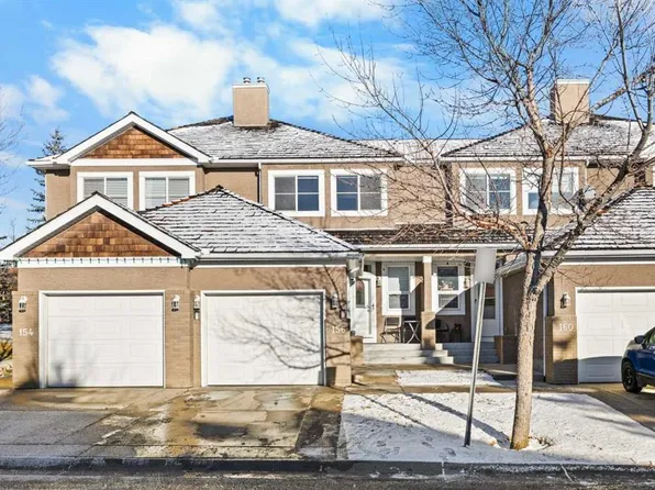 156 S Royal Mnr NW, Calgary, AB T3G 5T6