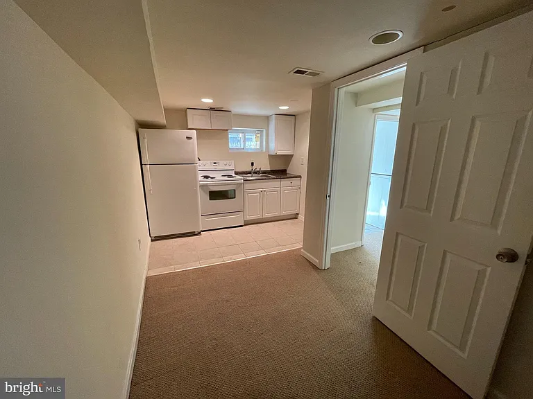514 Columbia Rd NW — Photo 30