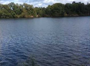 941 Peninsula Ln, Millbrook, AL 36054