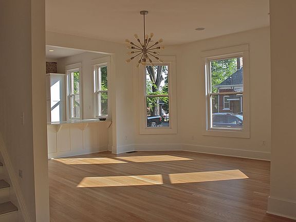 Living area no furniture 