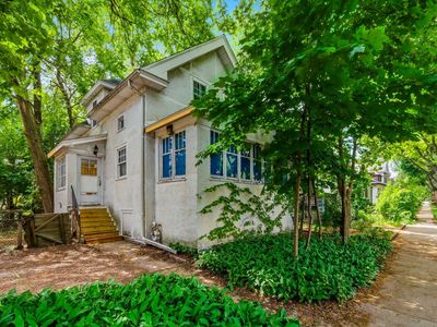 2019 W Chase Ave, Chicago, IL, 60645