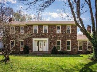 2011 Croghan House Dr, Indian Hills, KY 40207