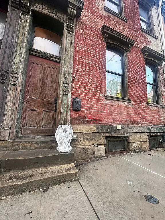 1005 Chestnut St photo 1