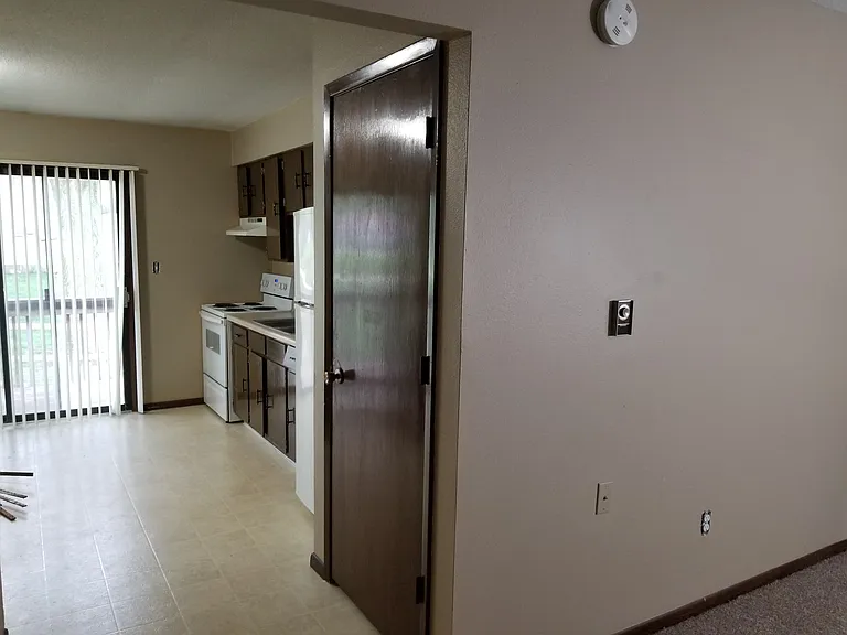 401 W Short St #3 — Photo 8