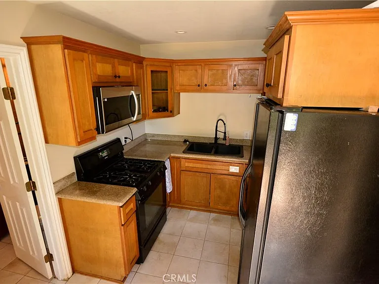 14320 La Cuarta St — Photo 16
