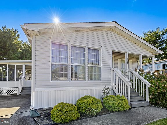 4th image of 125 Mockingbird Ln