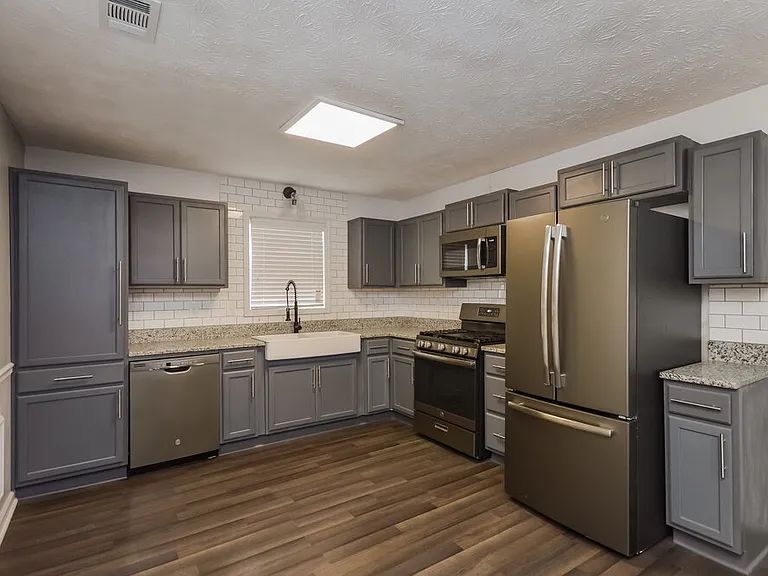 2093 Phillips Rd — Photo 7