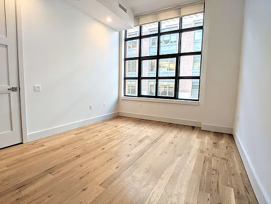 Rented by EXR | media 68