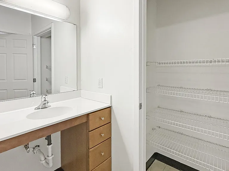 653 Artist Lofts — Photo 18