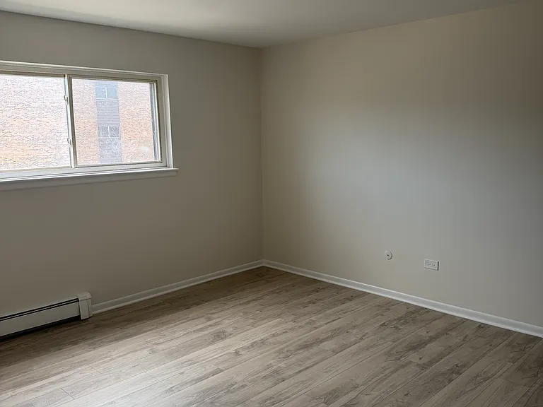 8901 N Western Ave #310 — Photo 2