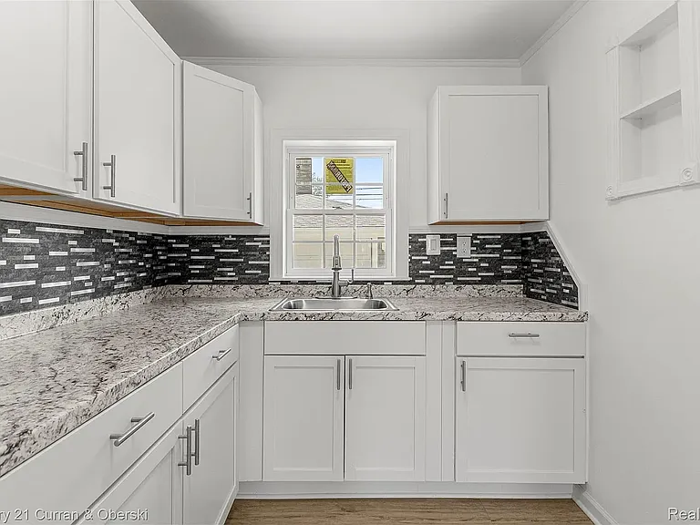 13367 Fordline St — Photo 29