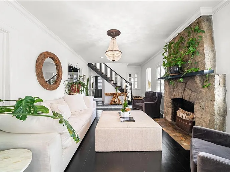 578 Montgomery Ferry Rd NE — Photo 6