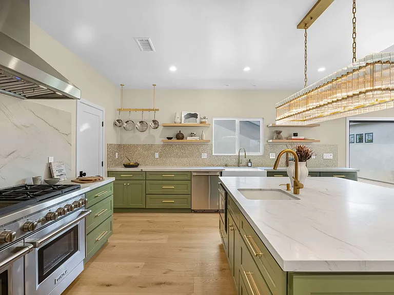354 La Perle Ln — Photo 4