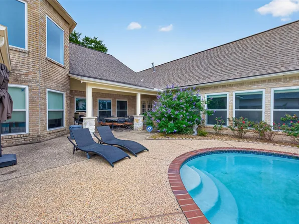 15106 Dawnbrook Dr, Houston, TX 77068