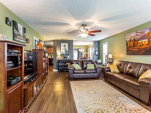 4th image of 125 Lynwood Dr