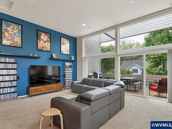 5th image of 1330 Lupin Ln NW
