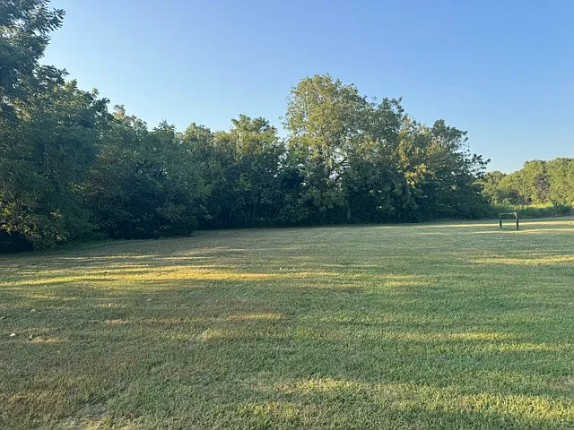 5 bed, 2.5 bath, 1710 sqft, $1,950 — Photo 4